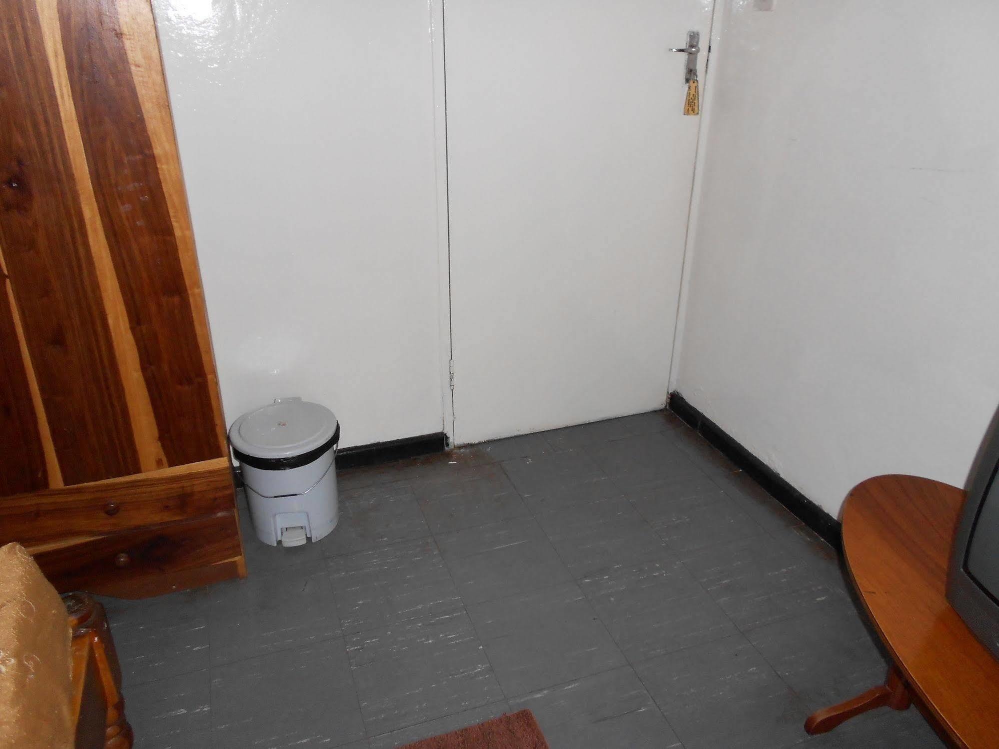 Comfort Corner Guesthouse Ливингстон Экстерьер фото