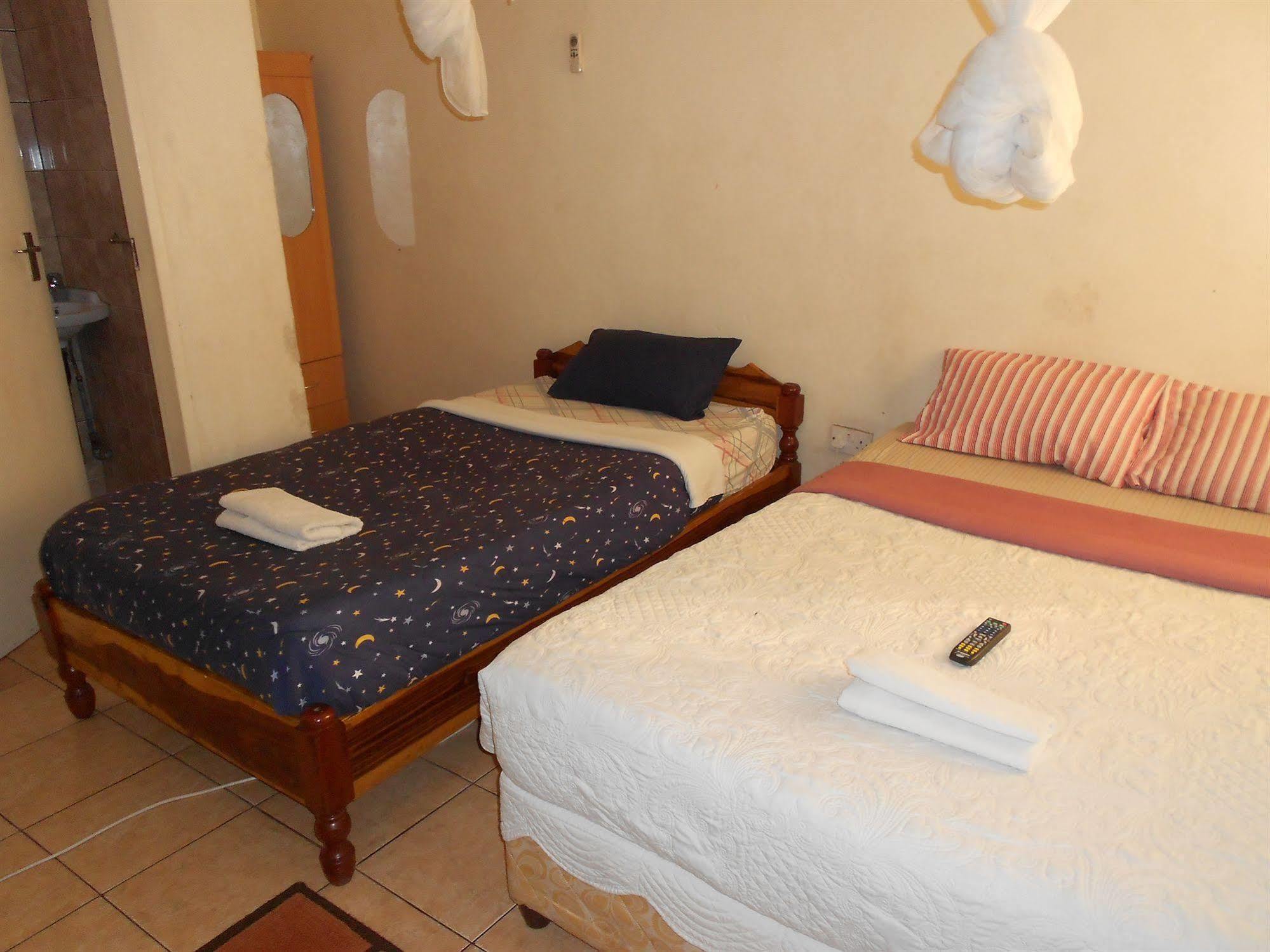 Comfort Corner Guesthouse Ливингстон Экстерьер фото