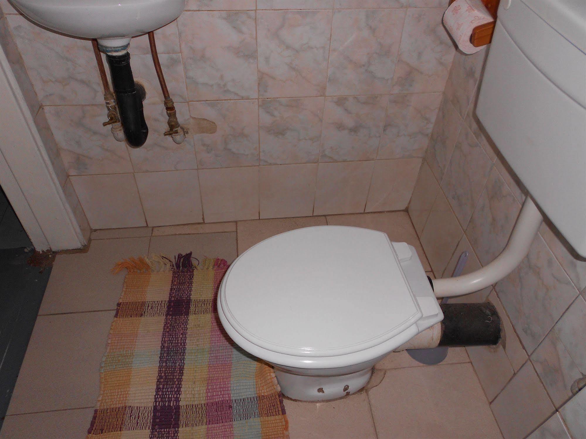 Comfort Corner Guesthouse Ливингстон Экстерьер фото